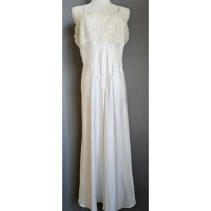 Victoria’s Secret Vintage Gold Label Lace White Satin Maxi Slip Dress Sz M Y2K
